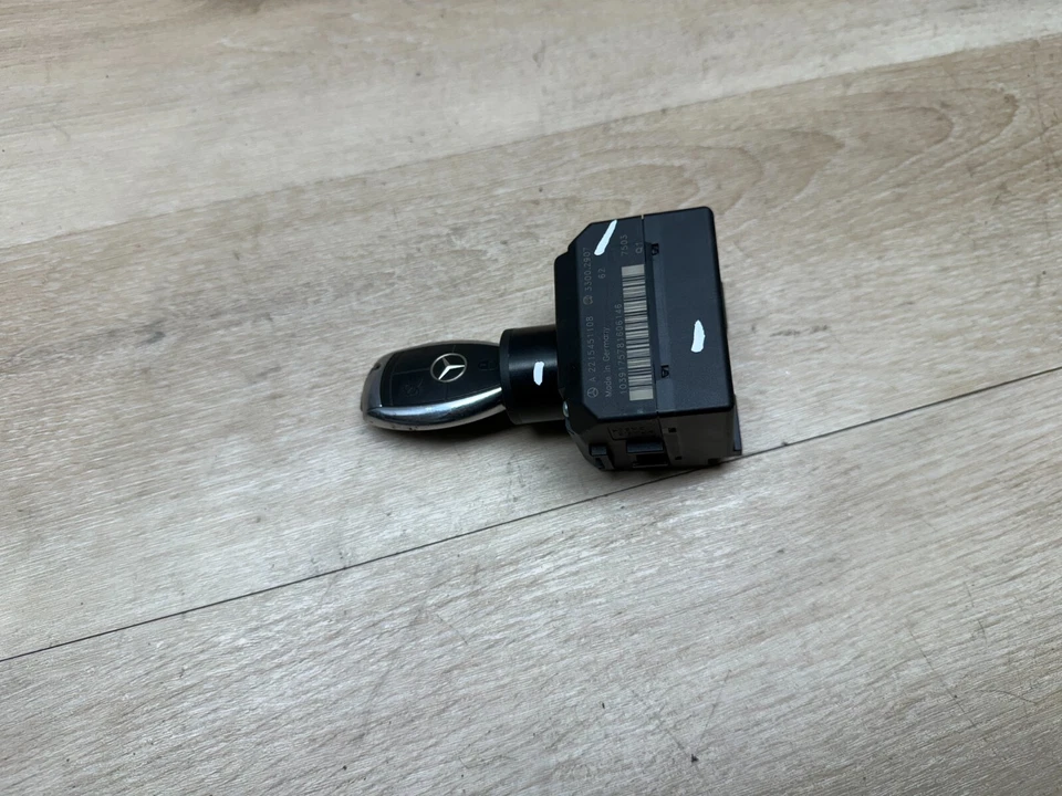 MERCEDES BENZ S550 S65 S600 OEM W221 OEM TABLERO BOTÓN INTERRUPTOR DE ENCENDIDO IZQUIERDO CON LLAVE Foto 1 de 4