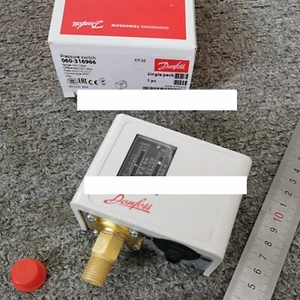 1PCS New Danfoss 060-316966 Pressure Switch In Box - Picture 1 of 1