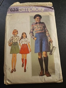 SIMPLICITY 7635 GIRLS SHIRT PLEATED & YOKED SKIRTS PATTERN SIZE 10 - Picture 1 of 2