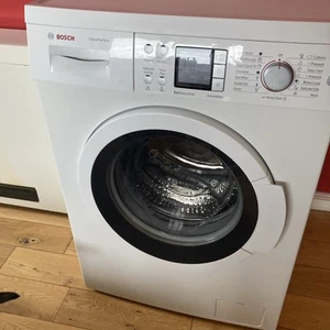 Bosch washing machine 8kg. WAQ284SOGB - Picture 1 of 10