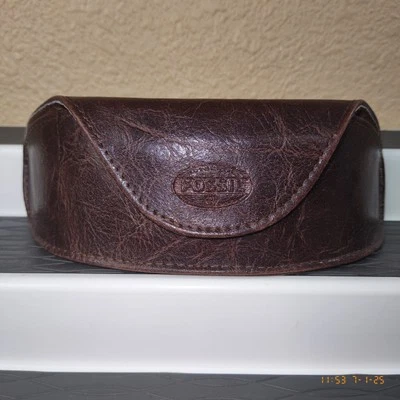 Estuche para gafas de sol Fossil marrón forro suave cierre magnético cuero Foto 1 de 4