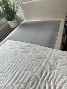 Ein Boxspringbett Weis 1 1/2 alt Wie Neu Elektrisch alles Verstellbar . Wegen - Bild 1 von 5