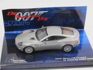 Minichamps 2002 Aston Martin Vanquish James Bond 'Die Another Day' 1:43 silver - Picture 1 of 5