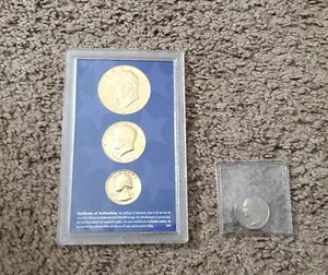 24K Gold Layered Bicentennial Coin Collection with Bonus Painted 1976 Quarter - Picture 1 of 2