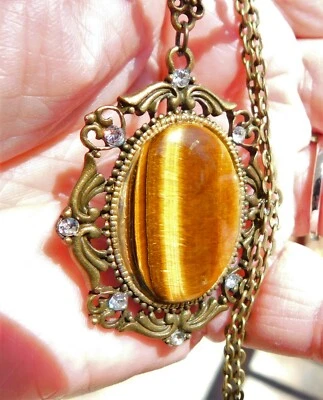 Pedra preciosa olho de tigre dourada em estilo antigo/vintage com detalhes em cristal - Imagem 1 de 4