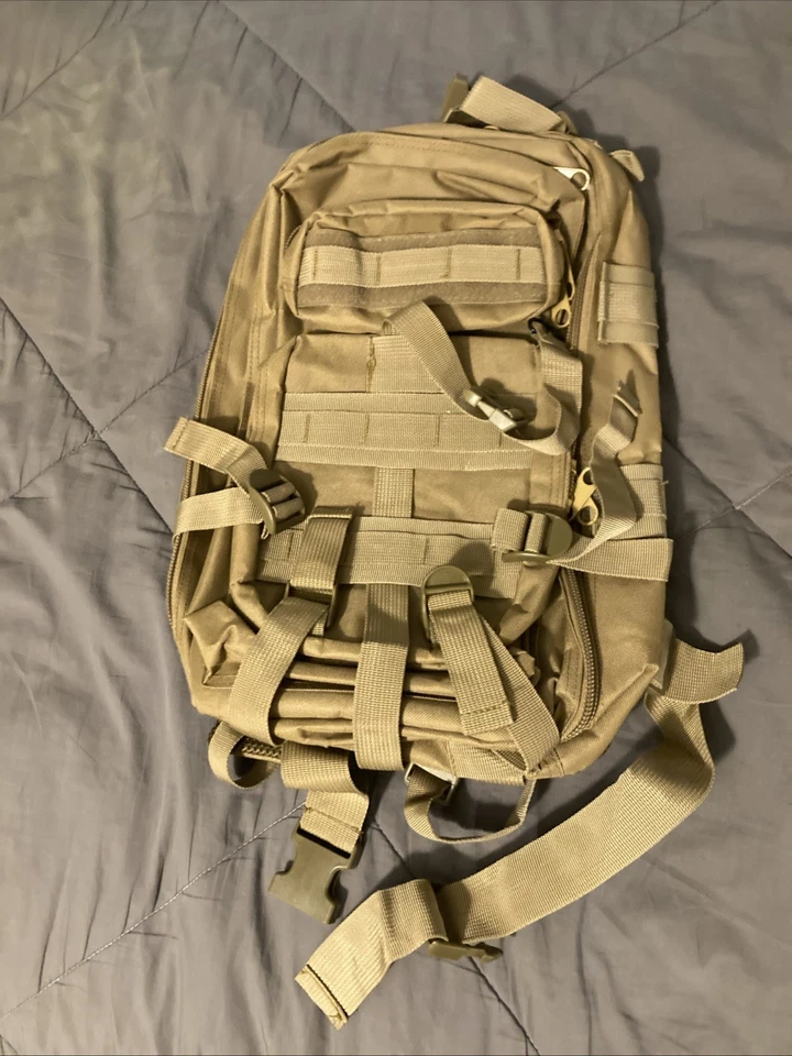 Mochila militar mediana Foto 1 de 4