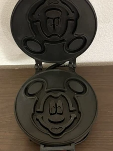 Vintage Vitantonio Mickey’s Waffler Mickey Mouse Waffle Maker 950 Tested Working - Picture 1 of 6