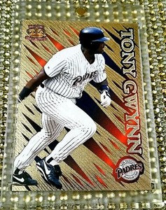 ‼️MINT 1996 Pacific Prism Tony Gwynn GOLD PARALLEL #61 1-OWNER Padres