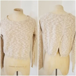 Top corto Alice + Olivia pequeño tejido ondulado espalda entrecruzada mangas largas tostado - Imagen 1 de 12