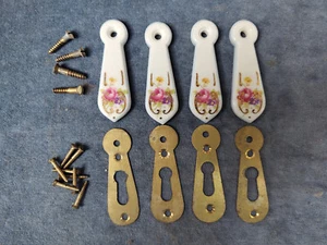 4 x Reclaimed Ceramic Key Covers with Brass Escutcheons - Flower Design - Picture 1 of 3
