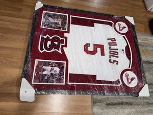 Pujols Signed & Framed Jersey (Beckett witnessed) - Picture 1 of 6