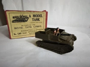 Vintage Britain's Royal Tank Corps Garden Loyd Tank 1931 With Figures And Gun N - Picture 1 of 8