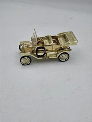 1910 Model T Ford -Diecast - Signature Legends in Gold Series - Image 1 of 4