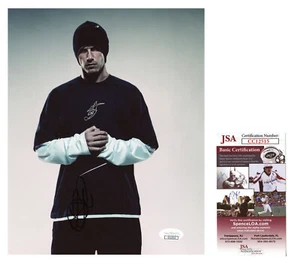 David Beckham Signed 8x10 Photo JSA COA Manchester United England Soccer - Picture 1 of 6