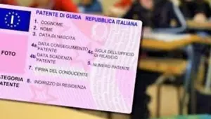 Cialda PATENTE DI GUIDA RETTANG./ROTO.Torta Ostia alimentare OSTIE PER Torta - Imagen 1 de 2