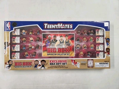 NBA TeenyMates 2024 Basquete Caixa Grande Superstar Conjunto de Colecionador Luka, Curry Novo - Imagem 1 de 3