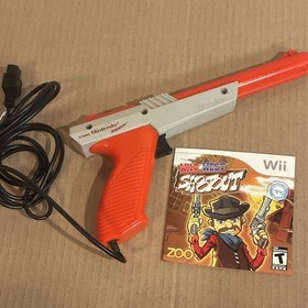 Nintendo Zapper Light Gun Wired Controller Orange/Gray NES-005 1985