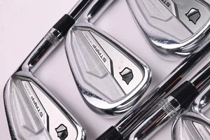 Wilson Staff Model 2024 CB Irons / 4-PW / X-Flex Dynamic Gold Mid 115 X100 - Picture 1 of 7