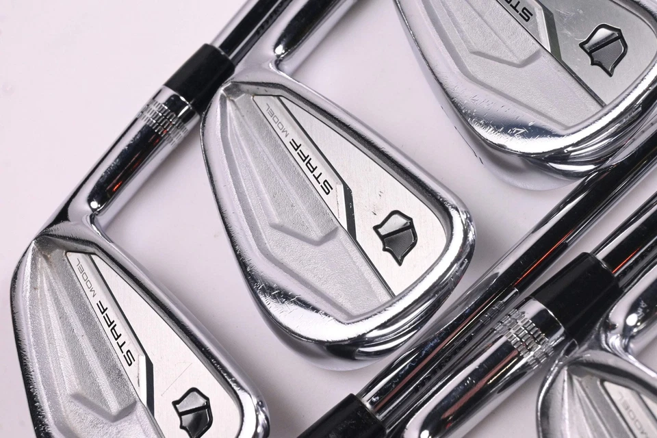 Wilson Staff Model 2024 CB Irons / 4-PW / X-Flex Dynamic Gold Mid 115 X100 - Image 1 of 4