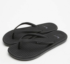 nike solarsoft flip flops womens