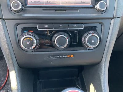 Interruptor selector de aire acondicionado usado se adapta a: Volkswagen Golf GTI 2010 exc. City semiautomático Foto 1 de 4