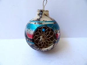 Nativo Americano Pintado a Mano Resina Atrapasueños Adorno de Navidad FIRMADO - Imagen 1 de 4