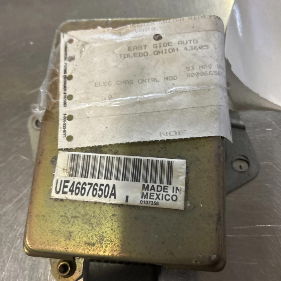 1990–93 Mazda MPV/B 2200 ABS module number UE46676508 - Image 1 of 2