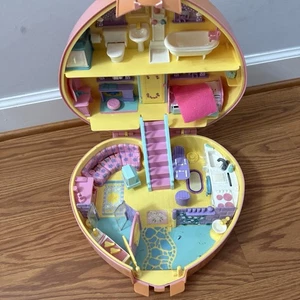 RARE VINTAGE 1992 LUCY LOCKET POLLY POCKET LARGE CARRY N PLAY SET DREAM HOUSE - Bild 1 von 11