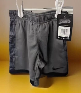 NEW WITH TAGS Nike Boys Dri-Fit Shorts - Smoke Grey - Size 4 86J062-M19 - Picture 1 of 5