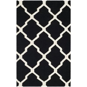 Safavieh Flat weave Wool Black/ Ivory Area Rug 3' x 5' - Picture 1 of 1