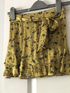 petite river island shorts - Picture 1 of 3