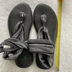 SANUK WOMENS BLACK WHITE TEXTILE STRAP FLATS SANDALS TOE THONG SZ 6 EU 37 - Picture 1 of 7