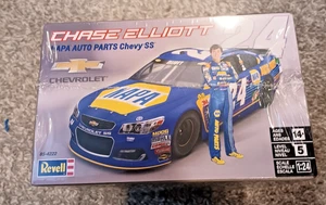 Revell Chase Elliott Napa Auto Chevy SS Plastik Modellbausatz - Bild 1 von 11
