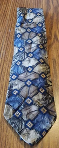 Cambridge Classics Mervyns Italian Silk Necktie Blue w/ Cream Diamond Pattern - Picture 1 of 7