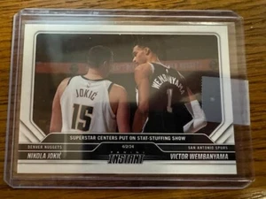 2023 Panini Instant NBA #474 Victor Wembanyama San Antonio Spurs ROOKIE RC /1929 - Foto 1 di 2