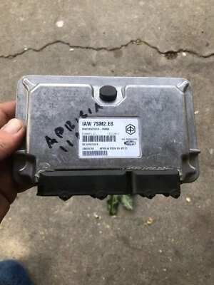 2017 2018 Aprilia Tuono RSV4 RR RF RSV4RR FACTORY ECU EU CM281701 MY17 - Image 1 of 4