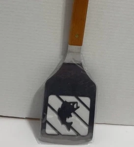 Laser Cut Sportula Der ultimative Tailgater BBQ Spatel Bier Flaschenöffner NEU - Bild 1 von 9