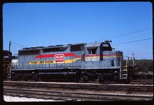 Original Railroad Slide - SBD Family Lines System 8317 Riverdale IL 9-12-1987 - Picture 1 of 1