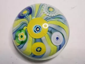 Murano Made in Italy Glass Paperweight 4.5 Inch Dia - Picture 1 of 9
