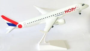 Embraer ERJ-190 HOP! Air France Lupa Premium Snap Fit Coleccionistas Modelo 1:100 - - Imagen 1 de 10