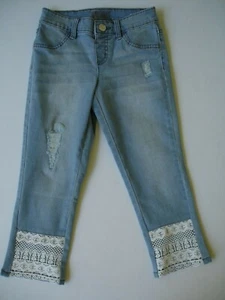 Girls Size 8 R - Justice Stretchy Light Denim Distress Capris with Lace Detail - Picture 1 of 4