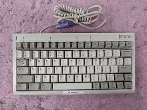 BTC 5100C Compact Keyboard FCC ID: E5X5R5BTC-5100C | K708 - Picture 1 of 9