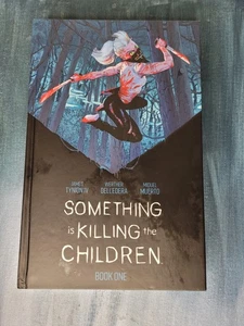 Something Is Killing The Children Book One Deluxe Hardcover - Foto 1 di 5