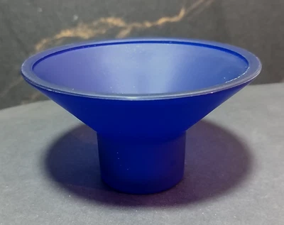 BOBECHE CRISTAL AZUL MATE, Ø 115 mm, H 65 mm, AGUJERO 22 mm, PARA CANDELABROS Foto 1 de 4