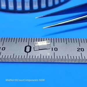 Fusible de cerámica 1808 SMD soplado rápido sin reinicio F 8A 125V 6,2 x 2,5 mm - Imagen 1 de 5