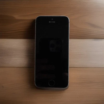 Apple iPhone SE 16GB Space Grey Unlocked Smartphone A1723 - Image 1 of 3