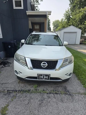 Nissan Pathfinder S 2014 Foto 1 de 4