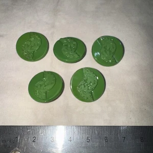 Set of 5 Vintage Green Glass Buttons with DECO flower motif - EXC condition - Picture 1 of 3