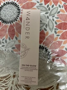 WANDER BEAUTY/ON-THE-GLOW BLUSH AND ILLUMINATOR/ Strawberry Fields-NUDE - Picture 1 of 2
