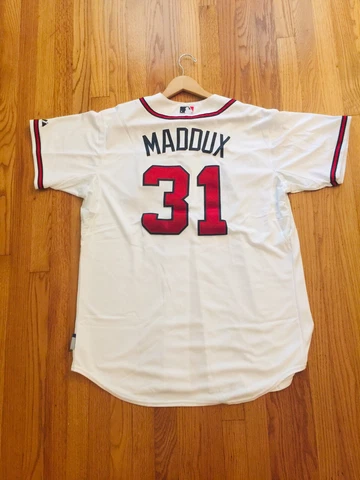 Greg Maddux Baseball￼ Jersey, Size 48, Atlanta Braves, On Field Authentic￼ Cover